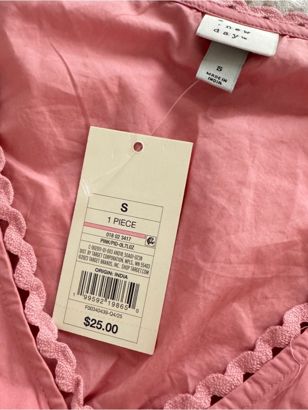 Long-Sleeve Eyelet Detail Top from A New Day NWT szS - Picture 4 of 8